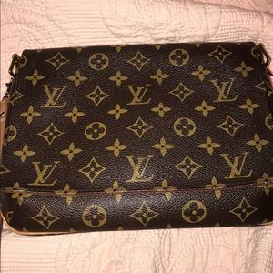Louis Vuitton Musette Tango